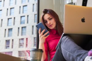 スマホを使った在宅ワークで怪しい副業を見分ける方法は？