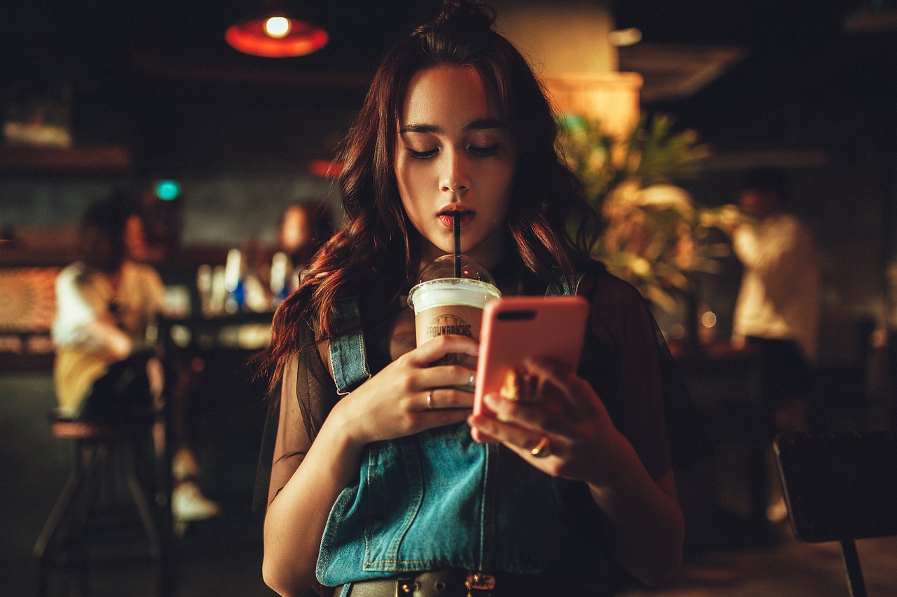 チャットレディ募集に最適なスマホの使い方は？