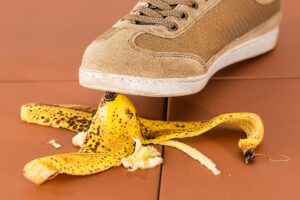 スマホで内職を始める際の危険とは何か？