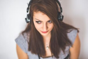 チャットレディの口コミはスマホでどのように確認できる？