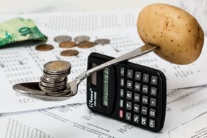 スマホで高収入を得るためのチャットアプリは何ですか？