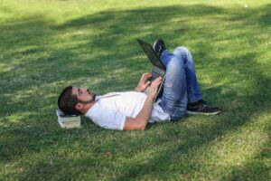 確実に稼げるスマホ副業の始め方は？