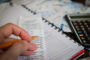 スマホでチャットを利用した副業の税金について知っておくべきことは？